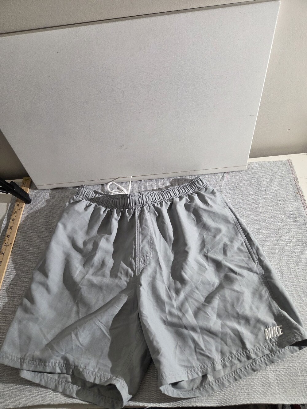 Nike Mens Gray Elastic-Waist Athletic Swim Shorts